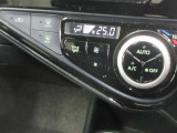 エアコンはオートエアコンになっています。