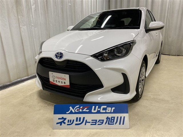 ヤリス 1.5 ハイブリッド X E-Four 4WD 