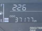 走行距離 37177km!メーター・レバー・スイッチ類をシンプルにまとめスマートな空間は視界も広く快適です。