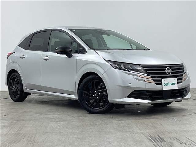 ノート1.2 X 90周年記念車修復歴無し