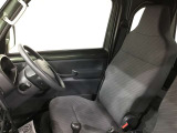 運転しやすい高さのシートです