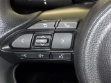 ステアリングスイッチ装備!運転しながら手元でオーディオの操作などができます。