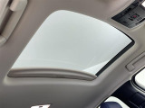 UX 250h バージョンL 本革シート サンルーフ
