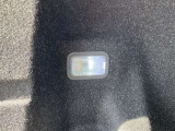 ラゲージスペース内ルームランプ