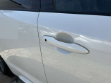 スマート機能付き運転席ドアハンドルです!!左側も同様です♪