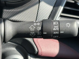 【オートライト(AUTO)】外の明るさをシステムが感知して、自動でヘッドライトが点灯します。ヘッドライトをつけ忘れを防ぐ便利機能です。
