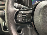 ステアリングにオーディオ操作スイッチが付いています。オーディオ画面に直接タッチしなくても操作が出来ますので、運転に集中できます。