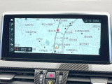 ●純正ナビ:一体感のあるナビは、高級感ある車内を演出してくれます。Bluetooth再生などオーディオ機能も充実しておりますので、運転もより楽しめます♪