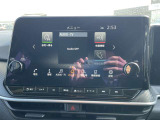 純正ナビゲーションになりマップ機能はもちろん、音楽もBluetooth接続で楽しいドライブができます。
