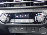 フルオートエアコンで車内はいつも快適です♪