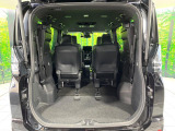 普段のお買い物や通勤、送迎等に十分な荷室スペースを確保しております。セカンドシートを倒すと、大きな荷物の積載も可能です♪