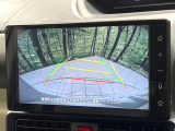 【バックカメラ】駐車時に後方がリアルタイム映像で確認できます。大型商業施設や立体駐車場での駐車時や、夜間のバック時に大活躍!運転スキルに関わらず、今や必須となった装備のひとつです!