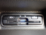 ■【ETC車載器】が装備されています。セットアップをしてお渡しとなり、ETCカードを差し込むだけで高速道路の利用が可能です。