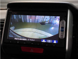 【バックカメラ】後退時も安心。リバース連動で画面が切り替わるのでとっても便利。