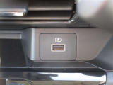 USBポートがございます。
