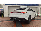 メルセデス・ベンツの定める厳しい基準をクリアしたお車のみをご案内させて頂きます。納車前整備はメーカー規定に基づき100項目にも及ぶ点検を熟練のメカニックによって行いご納車させて頂きます。
