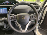【スズキ セーフティサポート】走行中に前方の車両等を認識し、衝突しそうな時は警報とブレーキで衝突回避と被害軽減をアシスト。より安全にドライブをお楽しみいただけます。