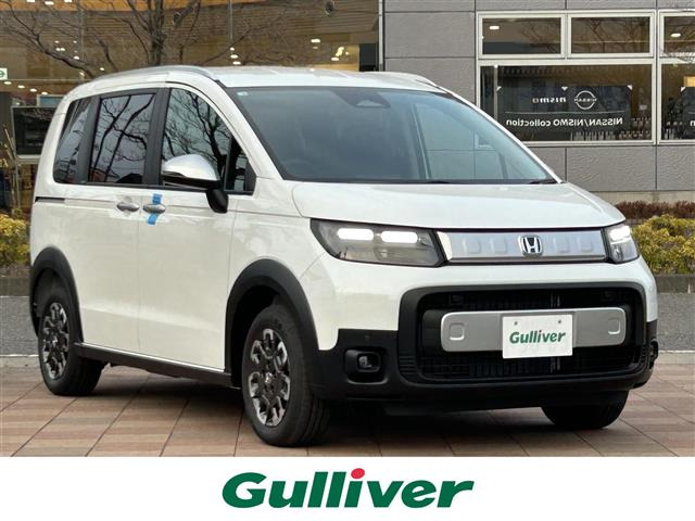 フリード1.5 e:HEV クロスター 4WD修復歴無し