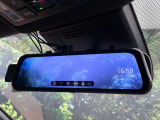 【デジタルインナーミラー】後席の大きな荷物や同乗者で後方が確認しづらい時でも安心!カメラが撮影した車両後方の映像をルームミラー内に表示。クリアな視界で状況の確認が可能です!