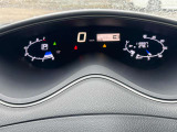 ☆納車までに車両美装など専任スタッフが作業いたします☆ 内装はスチーム洗浄をはじめ、できるだけ気分よくお乗りいただけるよう美装いたします!外装は機械で磨きをかけて、ワックスコーティングをかけています。
