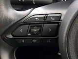 ステアリングスイッチ装備!運転しながら手元でオーディオの操作などができます。