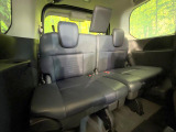 3列目シートはもちろん状態良好☆大人でもゆったりと座って頂けますので、大人数でのお出かけもラクラクです♪ご家族で、気の知れた仲間で、ドライブに行くのが楽しみですね♪