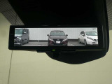 ☆インテリジェントルームミラー☆を装備してます。必要に応じてカメラとミラーが切り替え出来ます。後席など人や荷物で後ろが見えにくい時もしっかり後方確認が出来ますので、安心です♪