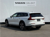 ◆バック/万が一を考え、安全性を重視する方に選ばれているVOLVO車。ドアを開閉するとその重み・厚みに驚くはず