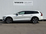◆サイド/流麗なプロポーションはVOLVO車の真骨頂。「美しいものと共にありたい」というオーナーの願いを満たします