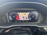 ドイツ車には特徴があり、メーターのメモリに一部色がついています。これはドイツでは推奨速度という考えがあるためです。安全で快適に走る際に適している速度を指しています。