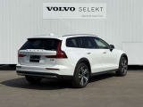 ◆バック/万が一を考え、安全性を重視する方に選ばれているVOLVO車。ドアを開閉するとその重み・厚みに驚くはず