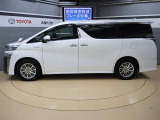 ヴェルファイア ハイブリッド 2.5 ZR E-Four 4WD 