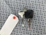 キーです。スペアキーもございます。