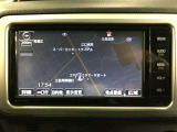 純正ナビを装備。タッチパネル式で使いやすく、お出かけもラクラクです。