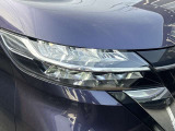 LEDヘッドランプを装備しておりますので、暗い道でも明るく照らしてくれるので安心して夜道やトンネルを運転できますよ!
