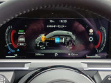 元試乗車 走行2,096キロ/走行用バッテリー残12セグ。※タッチの差で他のお客さまによる商談・成約済となる事がございます。掲載車へのお問い合わせや来店予約等ご相談お待ちしております。