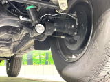 お車を安心してお乗りいただく為には、足回りの定期点検が欠かせません。サービスサポート(有償保証)では無料点検もご提供しており、安心のカーライフをお過ごしいただけるサポート体制が整っています。