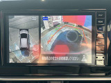 アラウンドビューモニター装備。前後左右4つのカメラから解析した、まるで上から車を見たような画像が映し出され、車の死角や駐車場の線も確認ができるようになります。日産の先進装備の1つです。