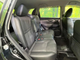 後部座席も気になるようなキズ・汚れやへたり等、大きなダメージはなく、良好な状態です。