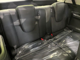 3列目シートはもちろん状態良好☆大人でもゆったりと座って頂けますので、大人数でのお出かけもラクラクです♪ご家族で、気の知れた仲間で、ドライブに行くのが楽しみですね♪