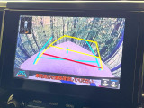 【バックカメラ】駐車時に後方がリアルタイム映像で確認できます。大型商業施設や立体駐車場での駐車時や、夜間のバック時に大活躍!運転スキルに関わらず、今や必須となった装備のひとつです!