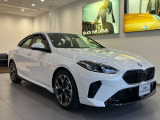 【BMWの伝統-2】時代を超える美しさ。磨き抜かれたエアロダイナミクスが瞳を奪う。一目で伝わるスポーティーなプロポーションは、BMWの走行性能を生み出すのに欠かせない要因の一つです。