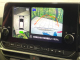 【アラウンドビューモニター】専用のカメラにより、上から見下ろしたような視点で360度クルマの周囲を確認することができます☆死角部分も確認しやすく、狭い場所での切り返しや駐車もスムーズに行えます。