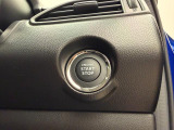 ご納車前にはプロの整備士が点検を行い、交換の必要がある部品は交換してからご納車いたします。また、その後の点検・整備・車検等も当社にお任せください。