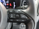 アダプティブクルーズコントロール機能付きです。走行中に先行車の様子を検知しながら、設定した車速の範囲内で先行車との距離のキープを支援します。詳細は販売店スタッフまでおたずねください。