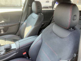 ◆レッドステッチ入ブラック合皮&DINANICAコンビスポーツシート/前席メモリー付パワーシート&シートヒーター/全車オゾン消臭&脱臭&除菌施工済み/車内快適ドライブをお約束します◆