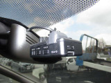 日産純正ドライブレコーダーが付いております!運転中の録画を行ってくれますので、万が一のときに役に立ってくれますよ!