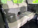 3列目シートはもちろん状態良好☆大人でもゆったりと座って頂けますので、大人数でのお出かけもラクラクです♪ご家族で、気の知れた仲間で、ドライブに行くのが楽しみですね♪