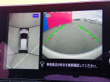 上からの視点で狭い駐車場への駐車などに役立つアラウンドビューモニターです♪