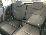 後部座席です。座り心地も足元もゆったり♪♪